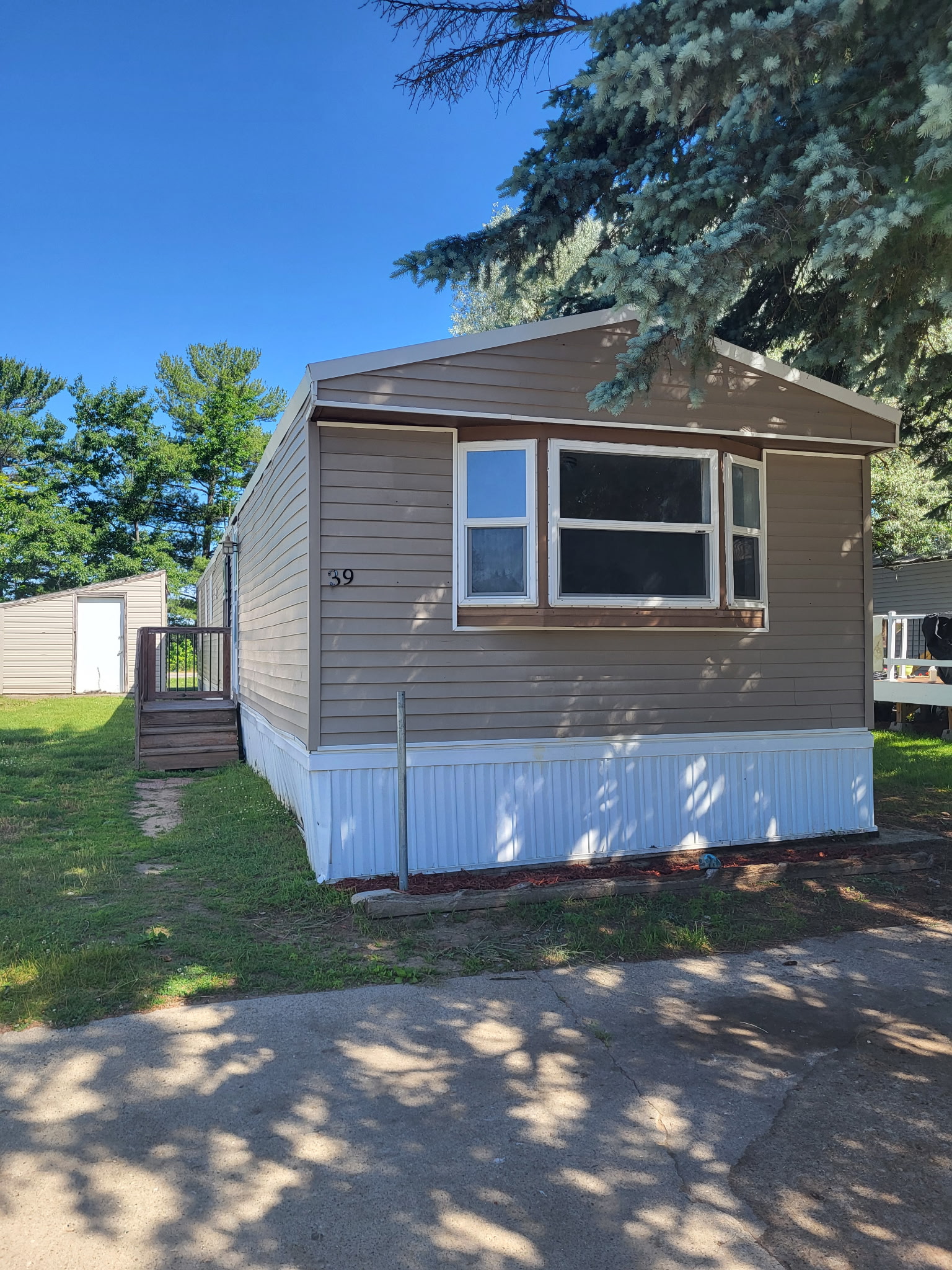 385 W. Brown Street - 39